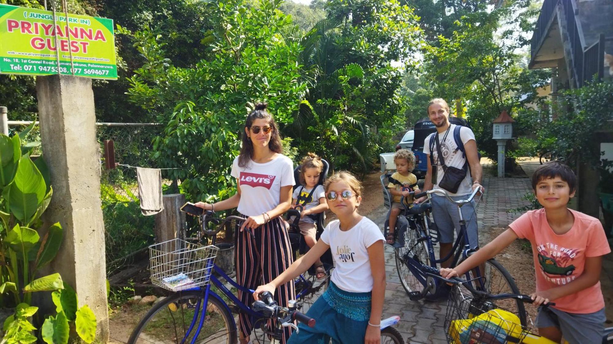 Priyanna Guest, Forest View Cidade Antiga de Polonnaruva Quarto foto